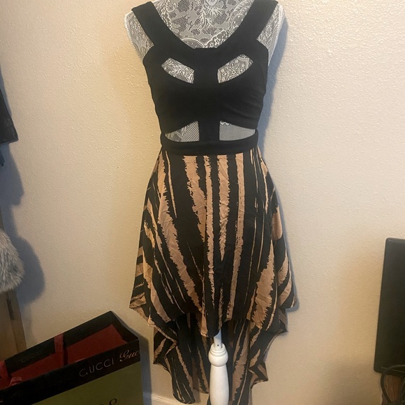 Reverse high low dress from Urban Outfitters - Picture 2 of 5
